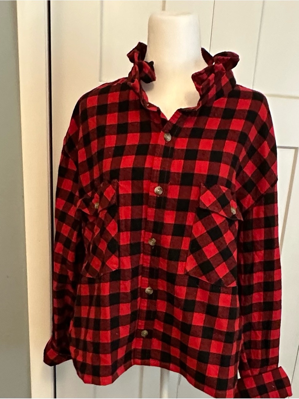 Women - Upcycled (reworked) men’s shirt with ruffled collar